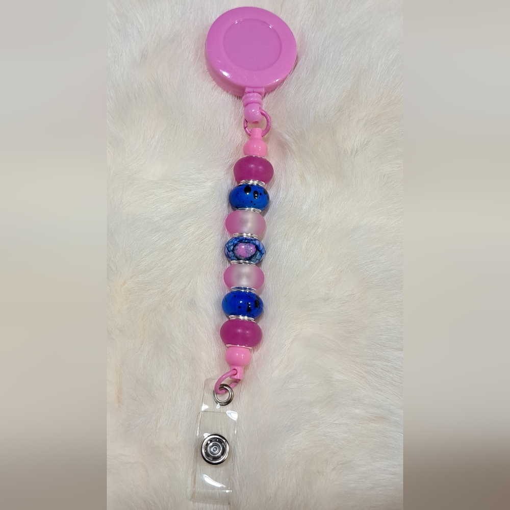 💗 “HEARTSHIELD” – B4BB Badge Reel
